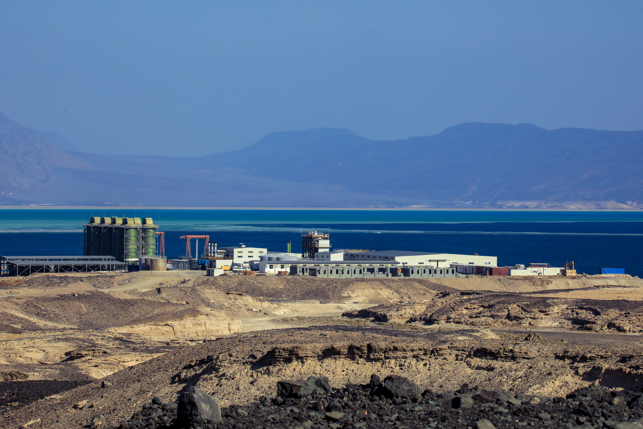 manufacturing of the salt from the lake assal djibouti