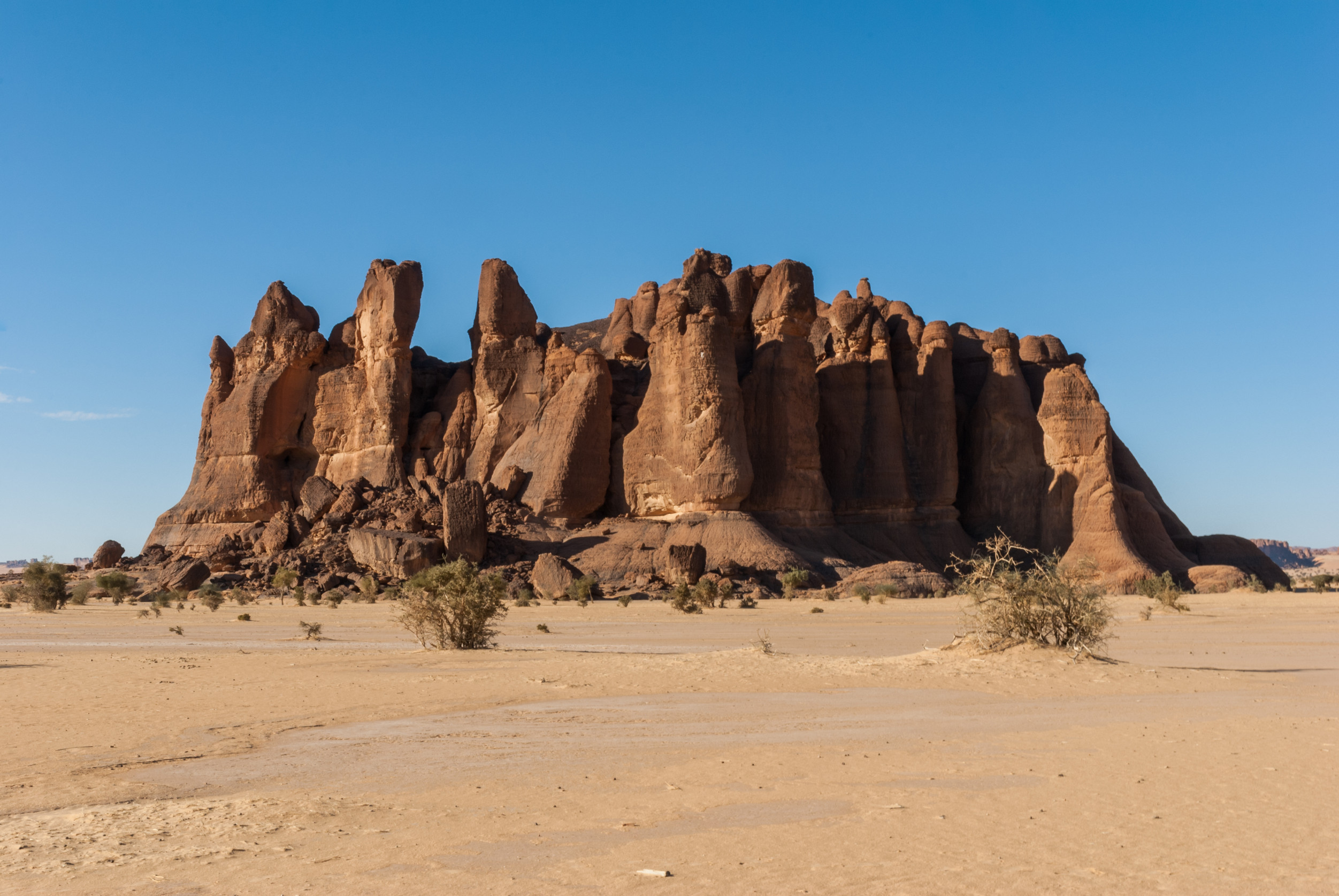 panoramic view to katam aka baramar lake group of ounianga kebir lakes ennedi