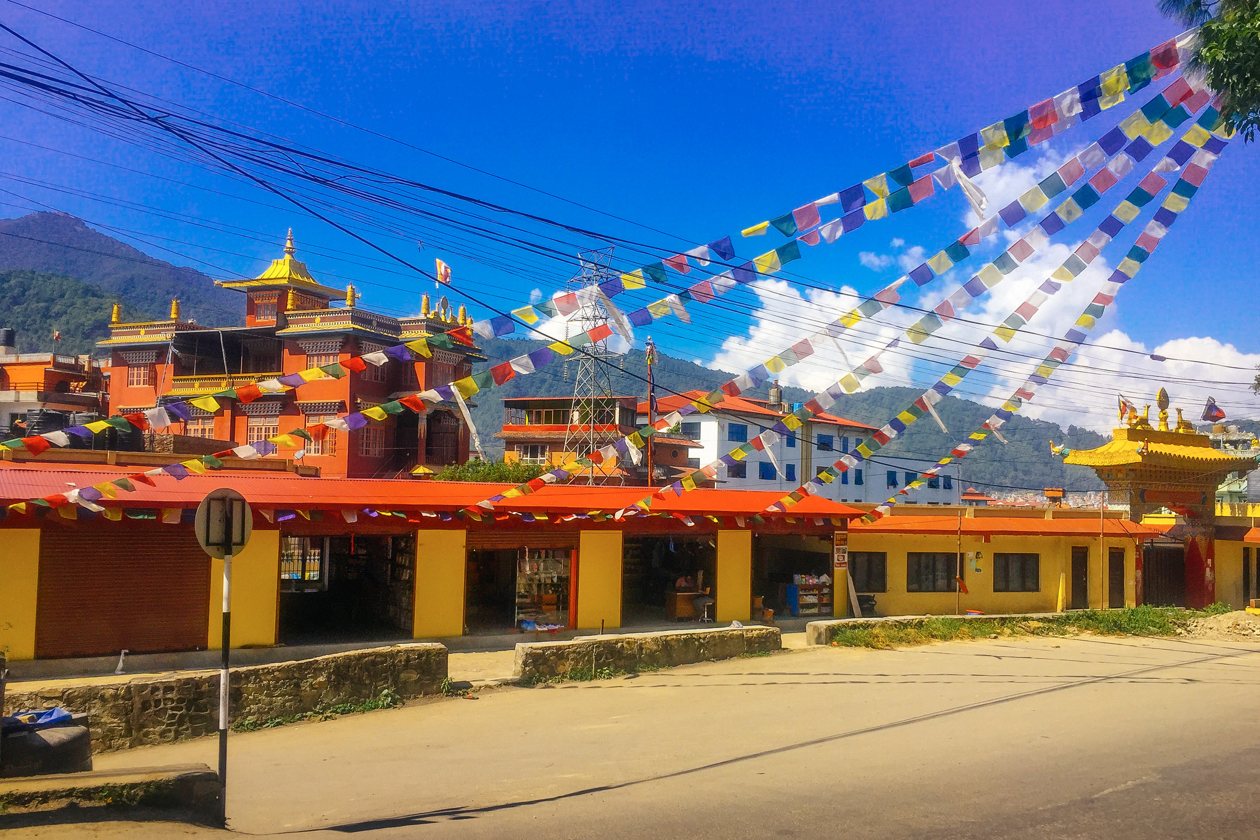 boudhanath stupa or bodnath stupa is one of the most remarcable symbols of buddism is the largest