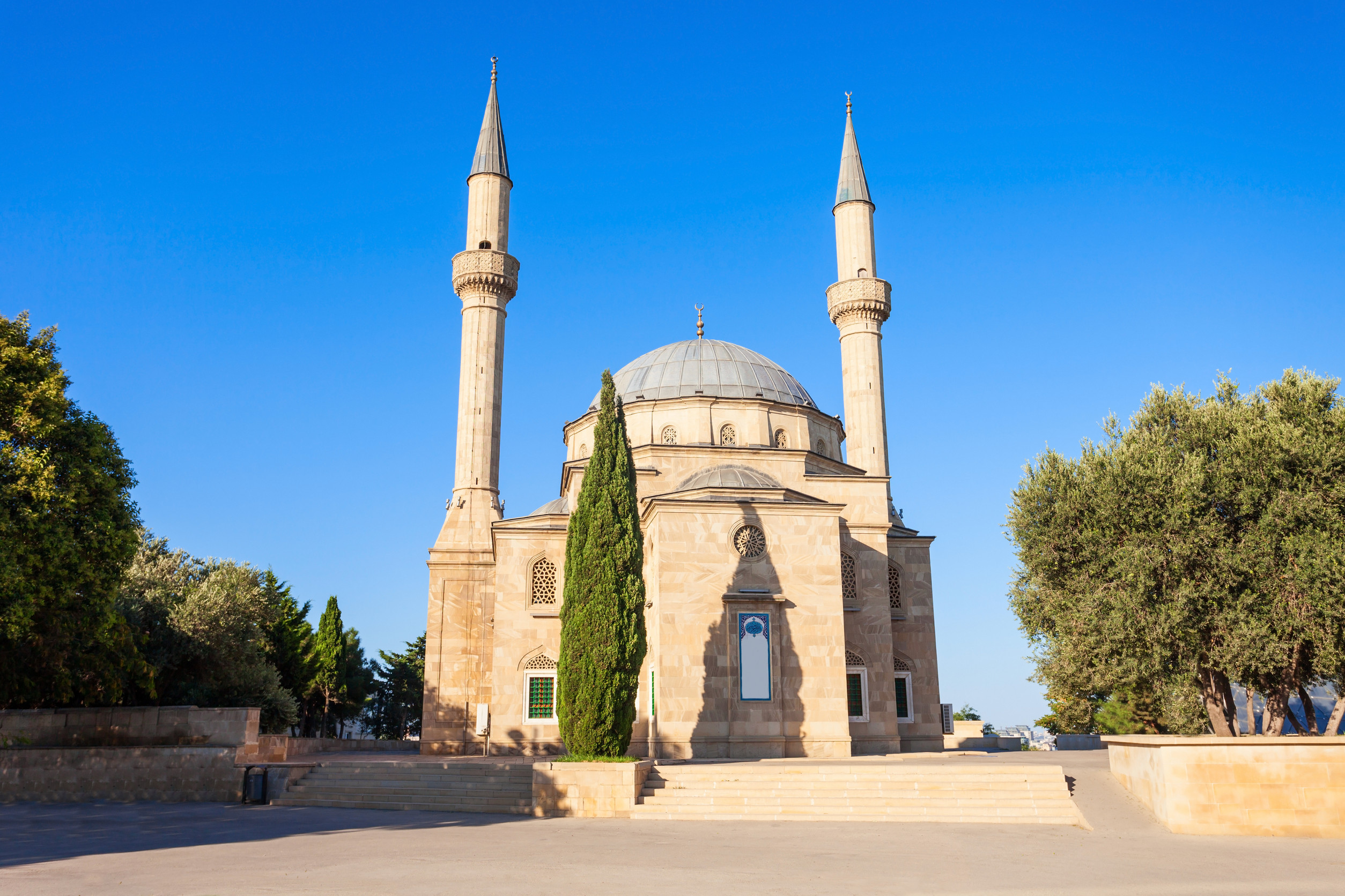 arch entrance gate of sheki azebaijan